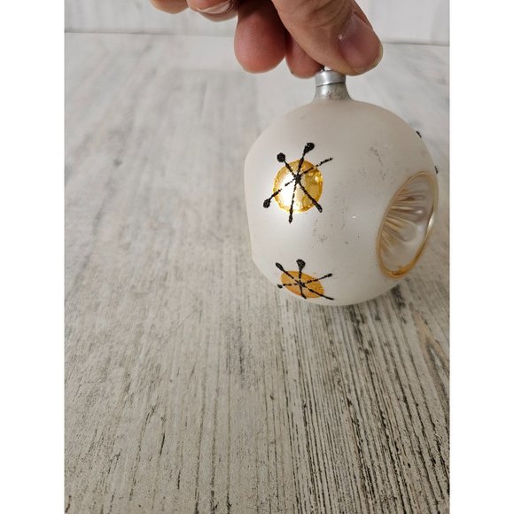 Vintage reflector white unique ball indent Austria ornament Xmas tree - Picture 5 of 9